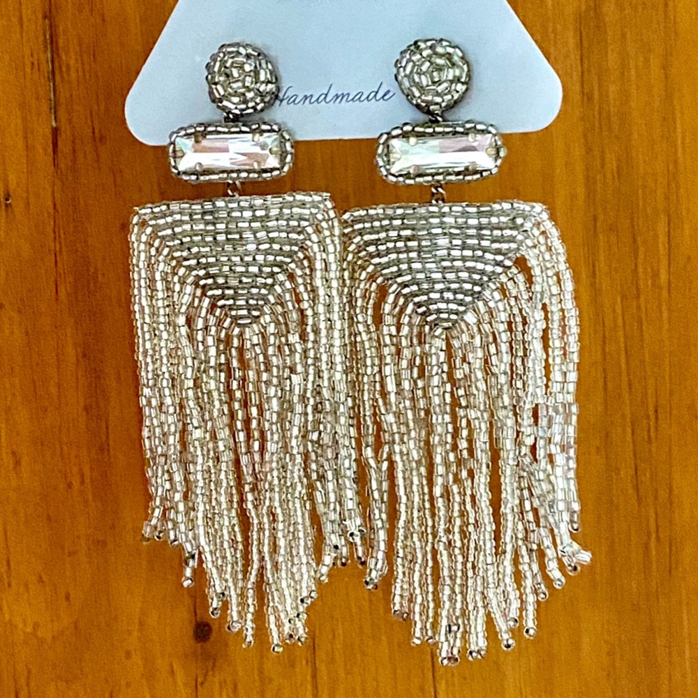 πΊπNWTππΊ Anthropologie Deepa Silver Beaded Fringe Chandeliers - Picture 12 of 16